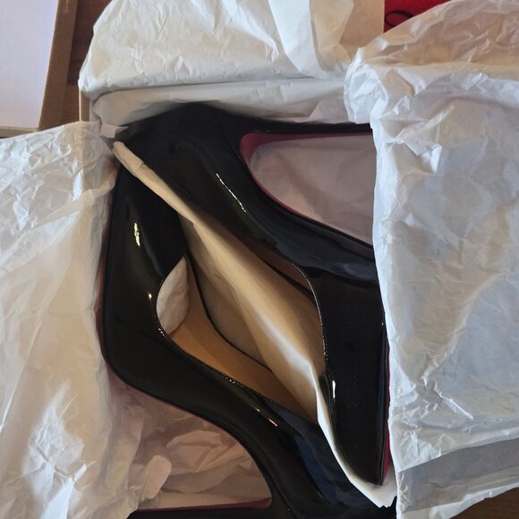 Never worn Christian Louboutin Heels - Picture 4 of 7